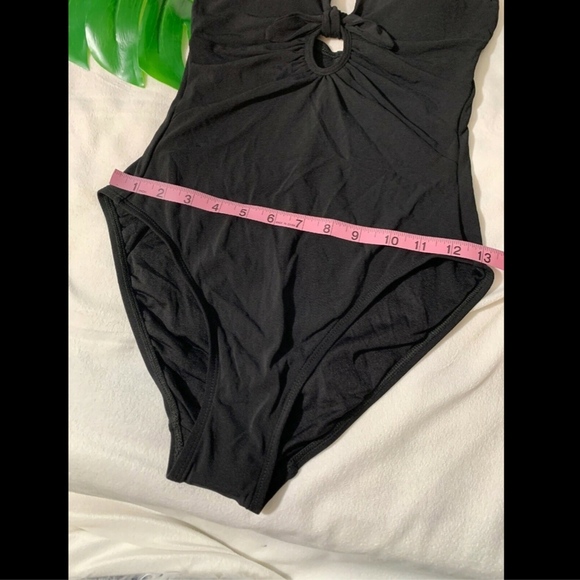 NEW $168 Robin Piccone Ava Underwire One-Piece Swimsuit in Black‎ [SZ 6 ] - Picture 5 of 8